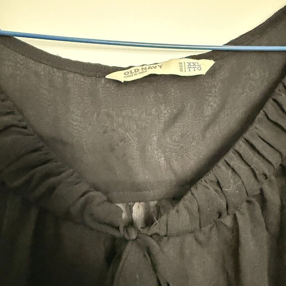 Black Layering Top - Picture 3 of 4